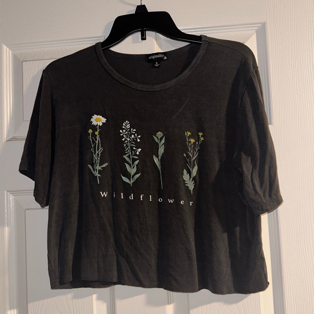 Dry Goods Black Wildflower Tee - Short Sleeve